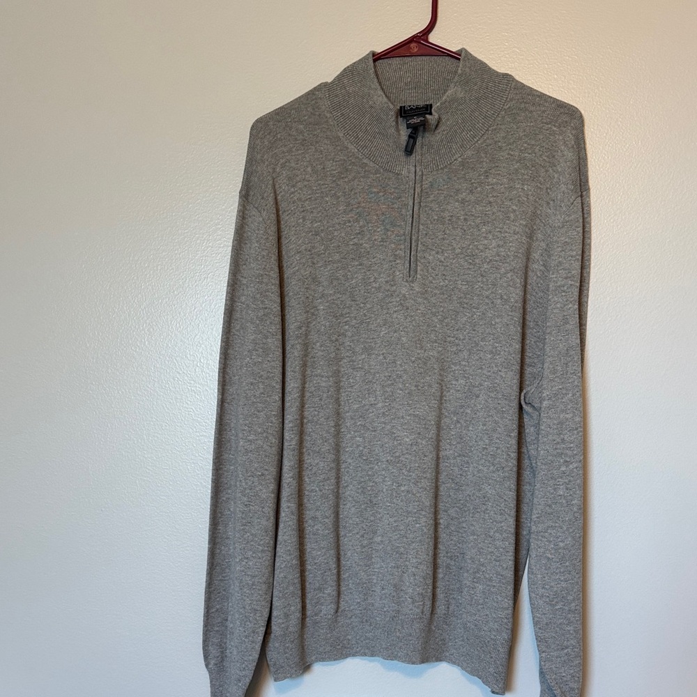 Jos. A. Bank Men's Zip-Up Gray Sweater. Used great condition